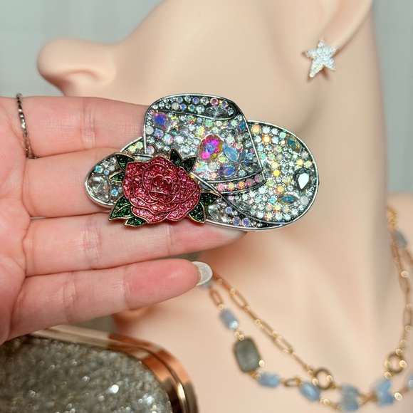 ⚜️ Crystal Rose Hat Brooch - Picture 3 of 6